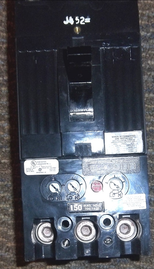 Used breaker in good condition circuit breakers